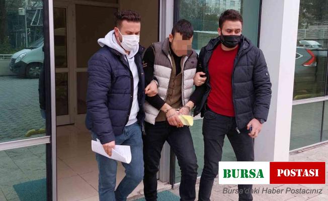 2 adet televizyon çaldı, parmak izinden yakalandı