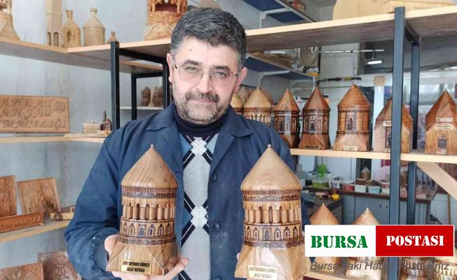 32 yıldır yaptığı maketlerle Ahlat’ın tanıtımına katkı sunuyor