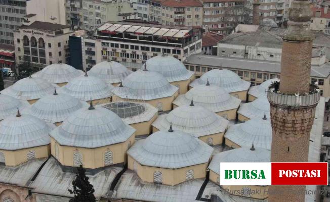 623 yıllık Ulu Cami’ye Ramazan mahyası asıldı