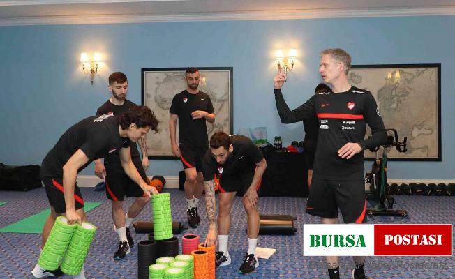 A Milli Takım salonda çalıştı