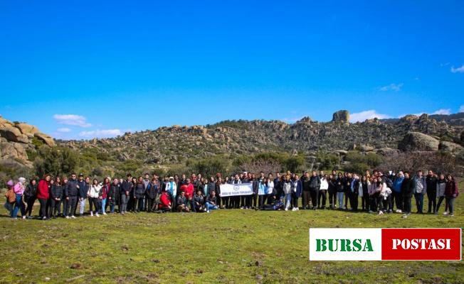 ADÜ Doğa ve Yaşam Topluluğu ’Şehitler Anısına’ yürüyüş gerçekleştirdi