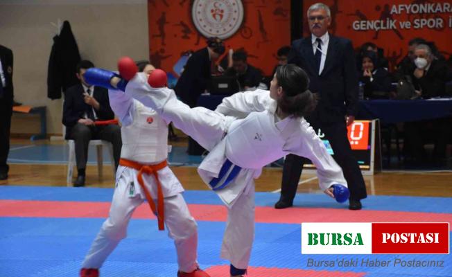 Afyonkarahisar’da karate grup müsabakaları sona erdi