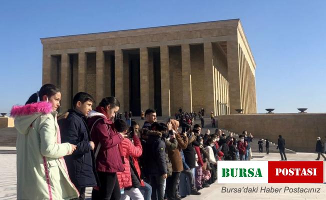 Ağrılı çocuklar Anıtkabir’de