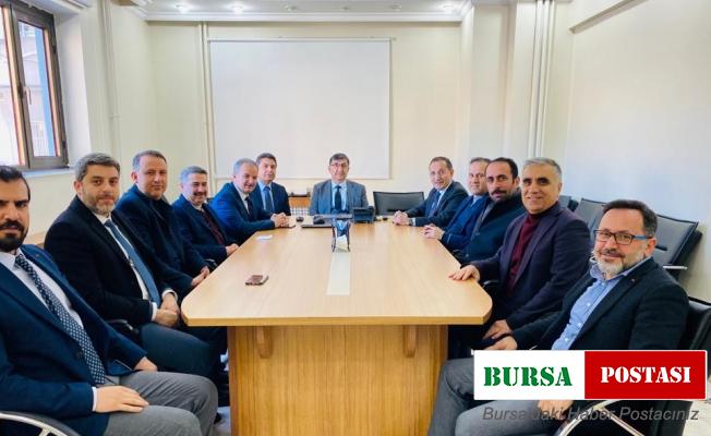 AK Parti heyeti sağlıkçıları yalnız bırakmadı