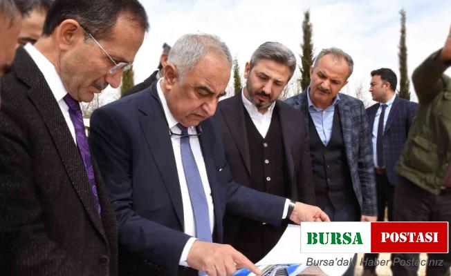 AK Parti heyeti, üniversitede incelemelerde bulundu