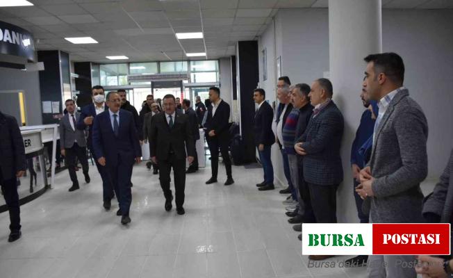 AK Parti, MYK’da alınan karar sonrası belediye ziyaretlerine başladı