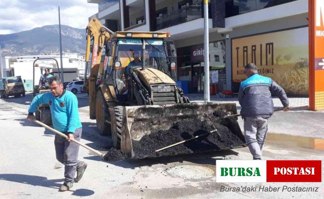Alanya’da kış mevsiminde deforme olan yollar yenileniyor