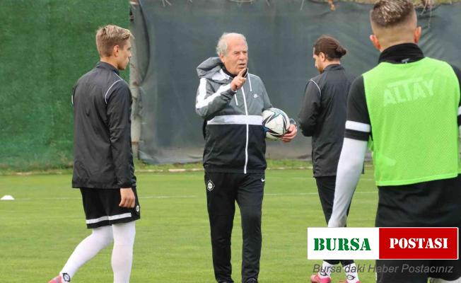 Altay’a teknik direktör dayanmıyor