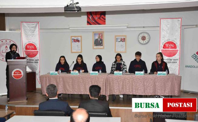 Anadolu Mektebi Yazar Okumaları öğrenci paneli yapıldı