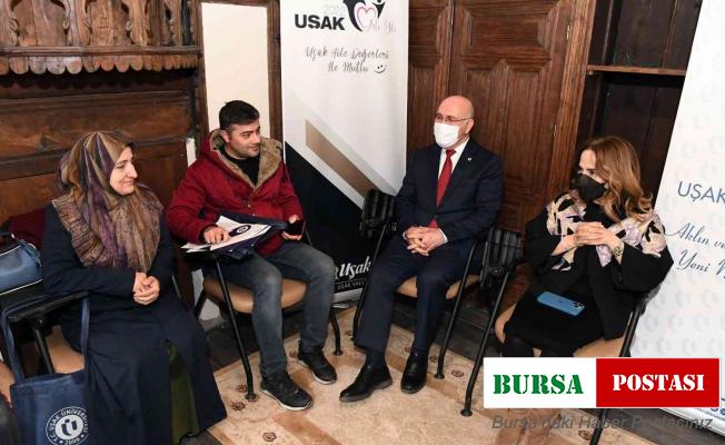 Anne-Baba Üniversitesi eğitimlerine başlıyor