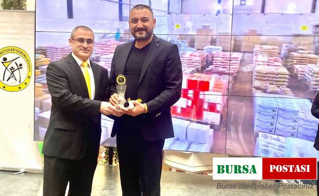 Artukbey Kahve yılın en az şikayet alan marka ödülünü aldı