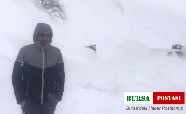 Artvin-Ardahan karayolu Sahara Dağı Geçidi’ne çığ düştü