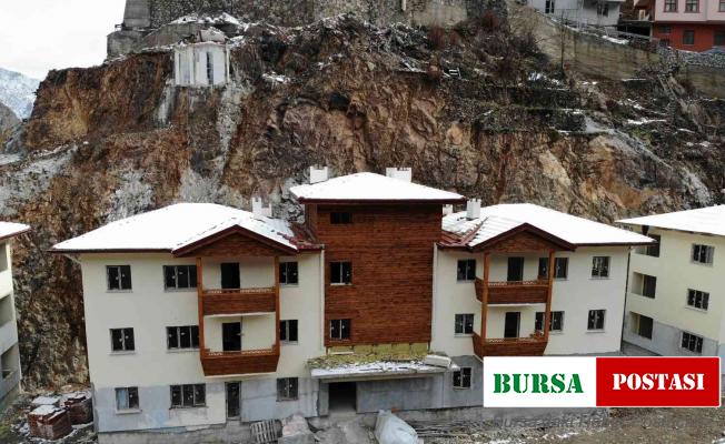 Artvin’in Dereiçi köyünde çıkan yangının üzerinden tam bir yıl geçti