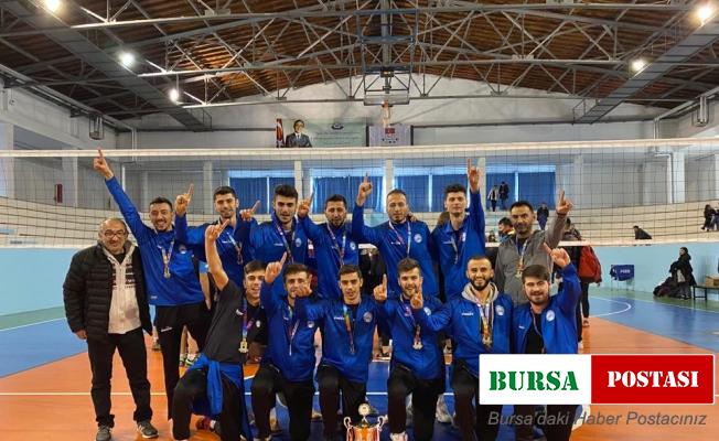 ASÜ voleybol takımı turnuvayı yenilgisiz tamamladı