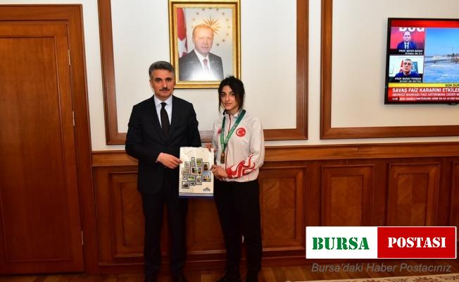 Avrupa Muay Thai Şampiyonu Aslan’ın hedefi dünya şampiyonluğu