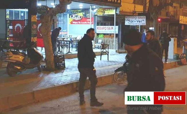 Ayrıldığı genç kız ile erkek arkadaşına kurşun yağdırdı