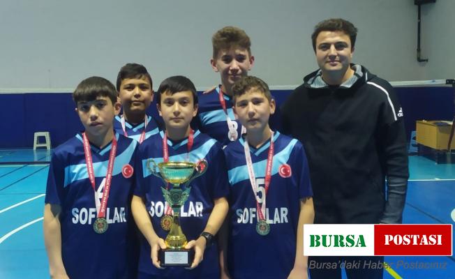 Badmintonda Kütahya’yı Sofular Ortaokulu temsil edecek