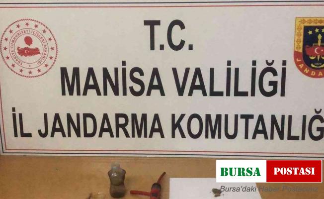 Bağ evinde uyuşturucu kullanırken yakalandılar