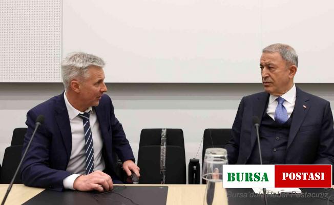 Bakan Akar, Letonya Savunma Bakanı Pabriks ile görüştü