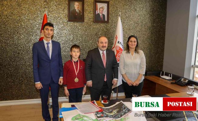 Bakan Varank’tan Dünya Şampiyonu Yüksel’e TEKNOFEST sözü