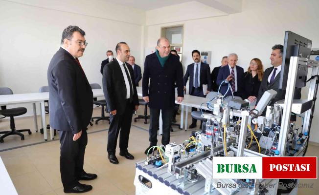 Bakan Yardımcısı Kacır, Eskişehir Model Fabrika’yı ziyaret etti