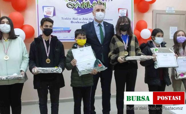 Balıkesir’de öğrencilere zeka ödülü