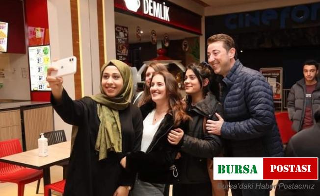 Bandırma Belediye Başkanı Tosun, öğrencileri kırmadı