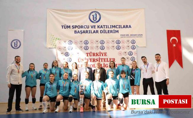 Bartın Üniversitesi Kadın Voleybol Takımı ikinci oldu