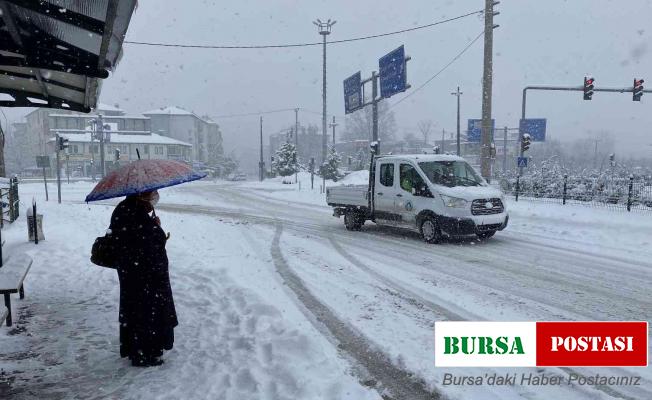 Bartın’da kar yağışı nedeniyle 210 köy yolu kapandı