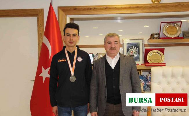 Başarılı sporcuya kaymakam ve başkandan destek