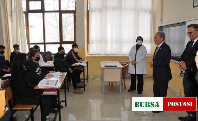 Başkan Akkaya: “Gençler bizim geleceğimizdir”