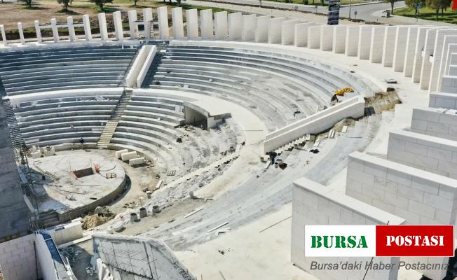 Başkan Atabay, Amfitiyatro çalışmalarını yerinde inceledi