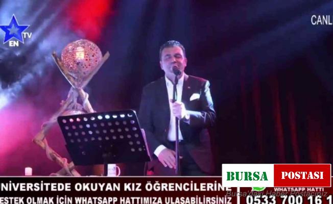 Başkan Demir, kız öğrenciler için sahnedeydi