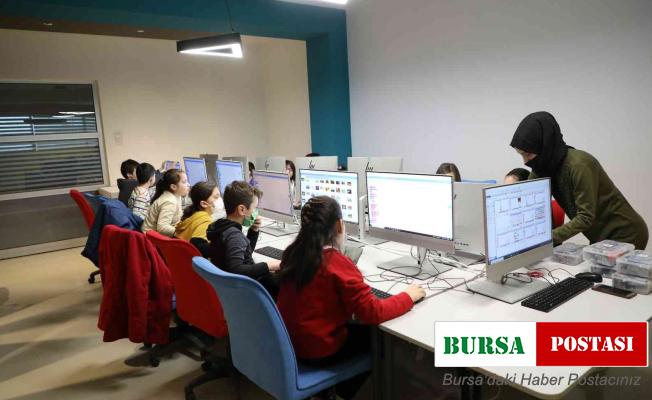 Başkan Dr. Palancıoğlu: “Çocuklar, robotik kodlama eğitimi ile beceri kazanıyor”