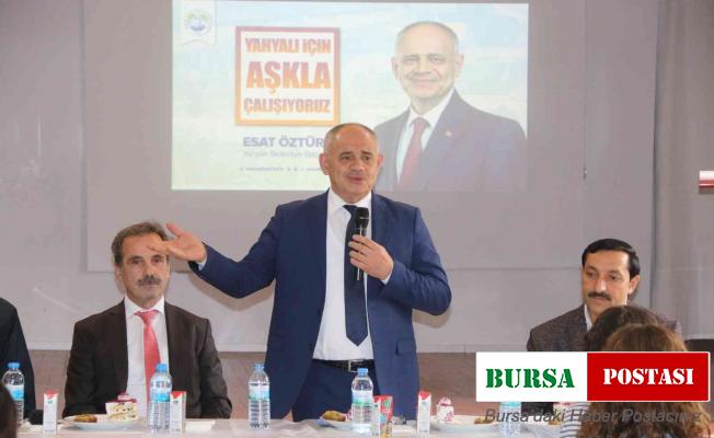 Başkan Esat Öztürk tecrübelerini öğrenciler ile paylaştı