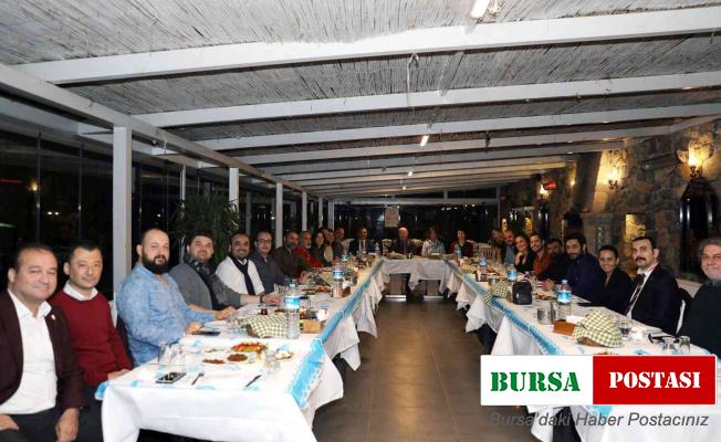 Başkan Gümüş Tiyatrocular ile buluştu