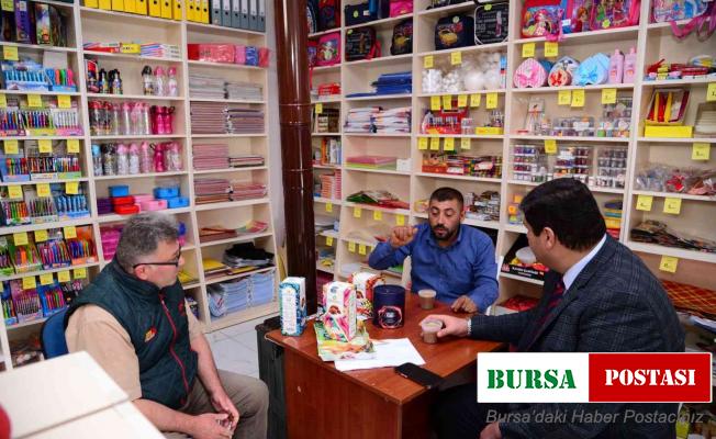 Başkan Oğuz esnafı yalnız bırakmıyor