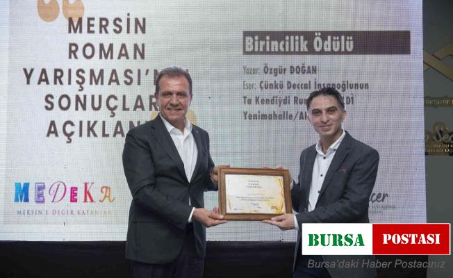Başkan Seçer, Mersin Roman Yarışmasının ödül törenine katıldı