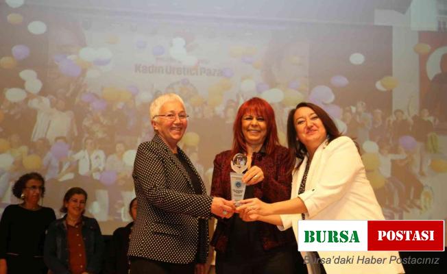 Başkan Tarhan’a kadın dostu yerel yönetim ödülü