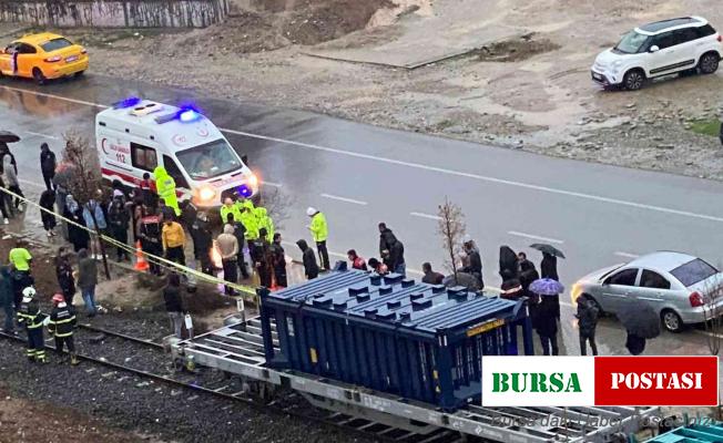 Batman’da hemzemin geçitte kaza: 17 yaşındaki genç hayatını kaybetti