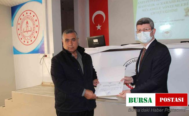 Beşiri’de çiftçilere fıstık yetiştiriciliği eğitimi verildi