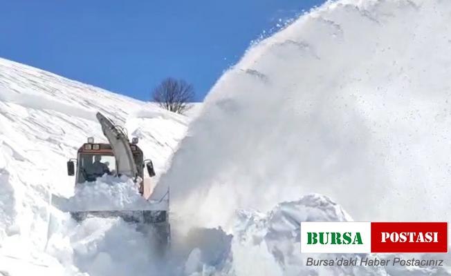 Bingöl’de kapalı olan 32 köy yolunda çalışma sürüyor