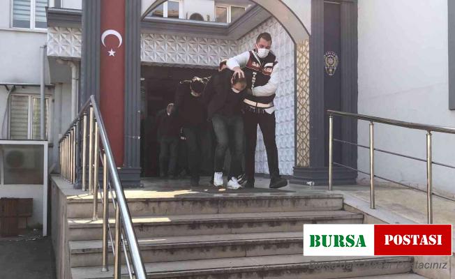 Bursa’da mazgal ve rögar kapağı hırsızları yakayı ele verdi