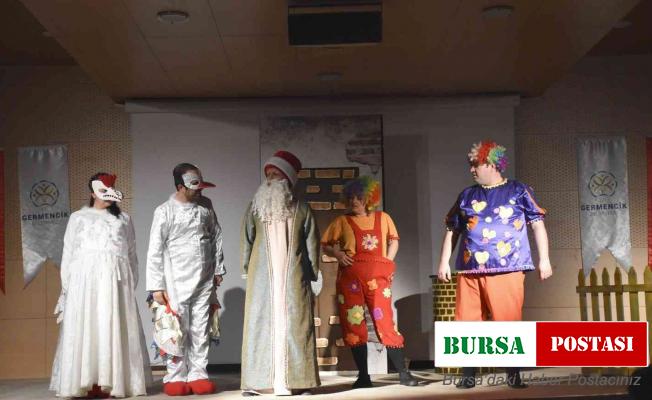 Büyükşehir Belediyesi Şehir Tiyatrosu Germencikli çocuklarla buluştu