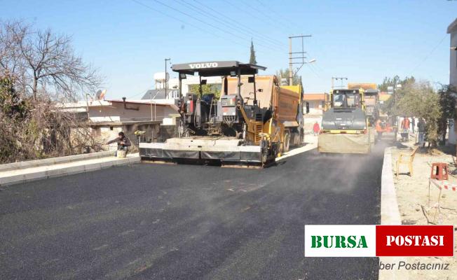 Büyükşehir Belediyesinin Tarsus’ta yol çalışmaları sürüyor