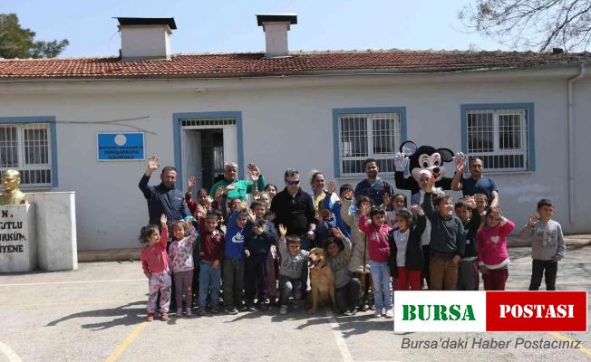 Büyükşehir miniklere hayvan sevgisi aşılıyor