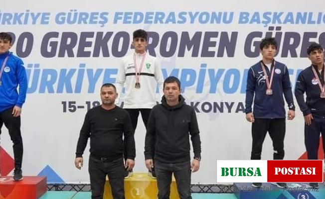 Büyükşehir Sporcuları Türkiye Güreş Şampiyonası’ndan madalya ile döndü