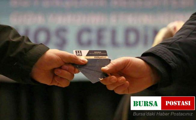 Büyükşehir’den ihtiyaç sahibi 3 bin aileye hediye kartı