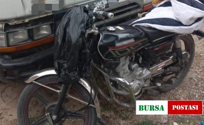 Çalıntı motosikletle hırsızlık yaptılar