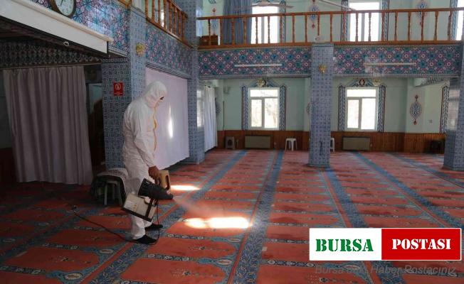 Çameli’nde camilere Ramazan temizliği